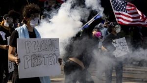 আমেরিকায় ট্রাম্পবিরোধী ‘নো কিংস’ বিক্ষোভে উত্তাল