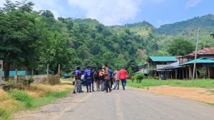 বগালেক হঠাৎ খোলায় বিপাকে পর্যটক ও ক্ষুদ্র ব্যবসায়ীরা