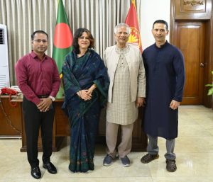 প্রধান উপদেষ্টার সঙ্গে তাজউদ্দীন পরিবার