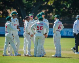 বসচের তাণ্ডবে জিম্বাবুয়ের বড় পরাজয়