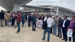 বিদেশে দেশি রাজনীতি কার স্বার্থে