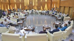 গণভোটে মতৈক্য, দিনক্ষণে মতভেদ