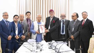 বিডিআর হত্যাকাণ্ড বিষয়ে স্বাধীন তদন্ত কমিশনের রিপোর্ট হস্তান্তর