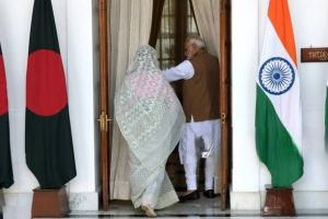 হাসিনার মৃত্যুদণ্ড কার্যকর চায় ঢাকা, বড় বাধা ভারত 